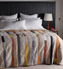Secret Linen Store A Spring Quilt by Jessie Cutts