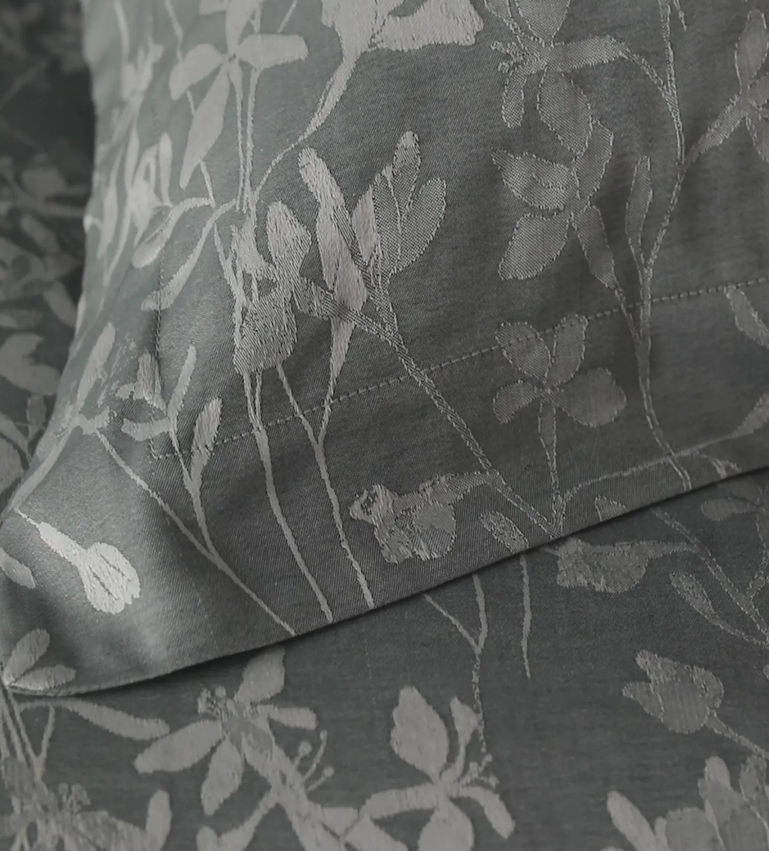 Secret Linen Store Florence Floral Jacquard 100% Cotton Duvet Cover