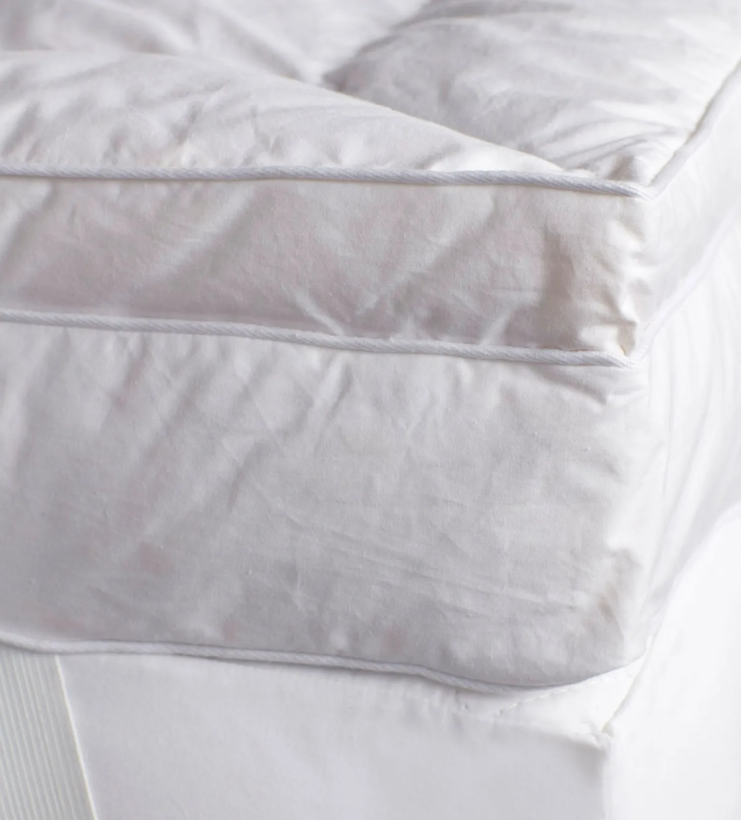 Secret Linen Store Gorgeous Goose Mattress Topper - European Goose Down