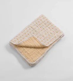 Secret Linen Store Spot Little Quinn 100% Cotton Quilted Throw