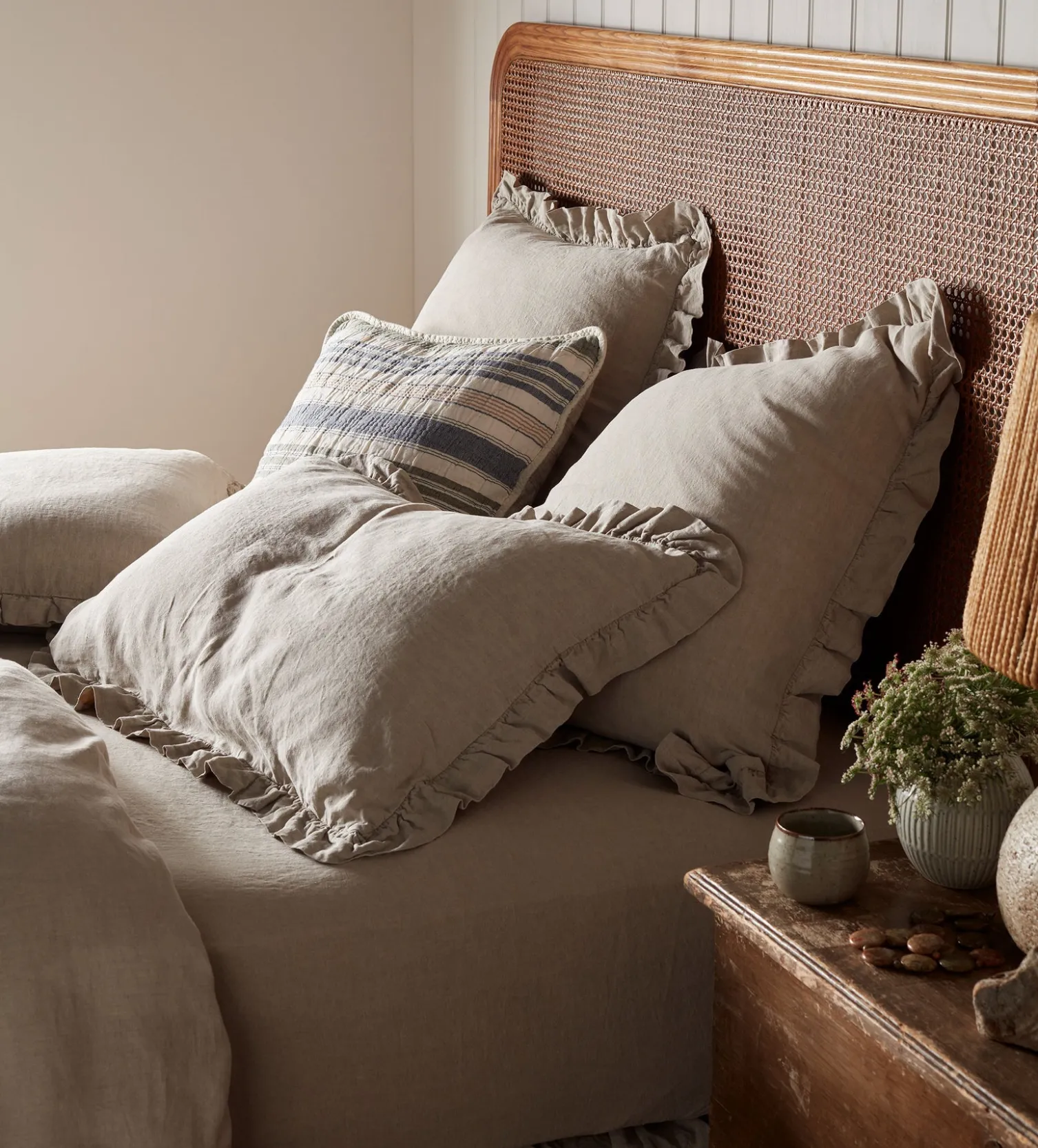 Secret Linen Store Natural 100% Linen Frill Pillowcase