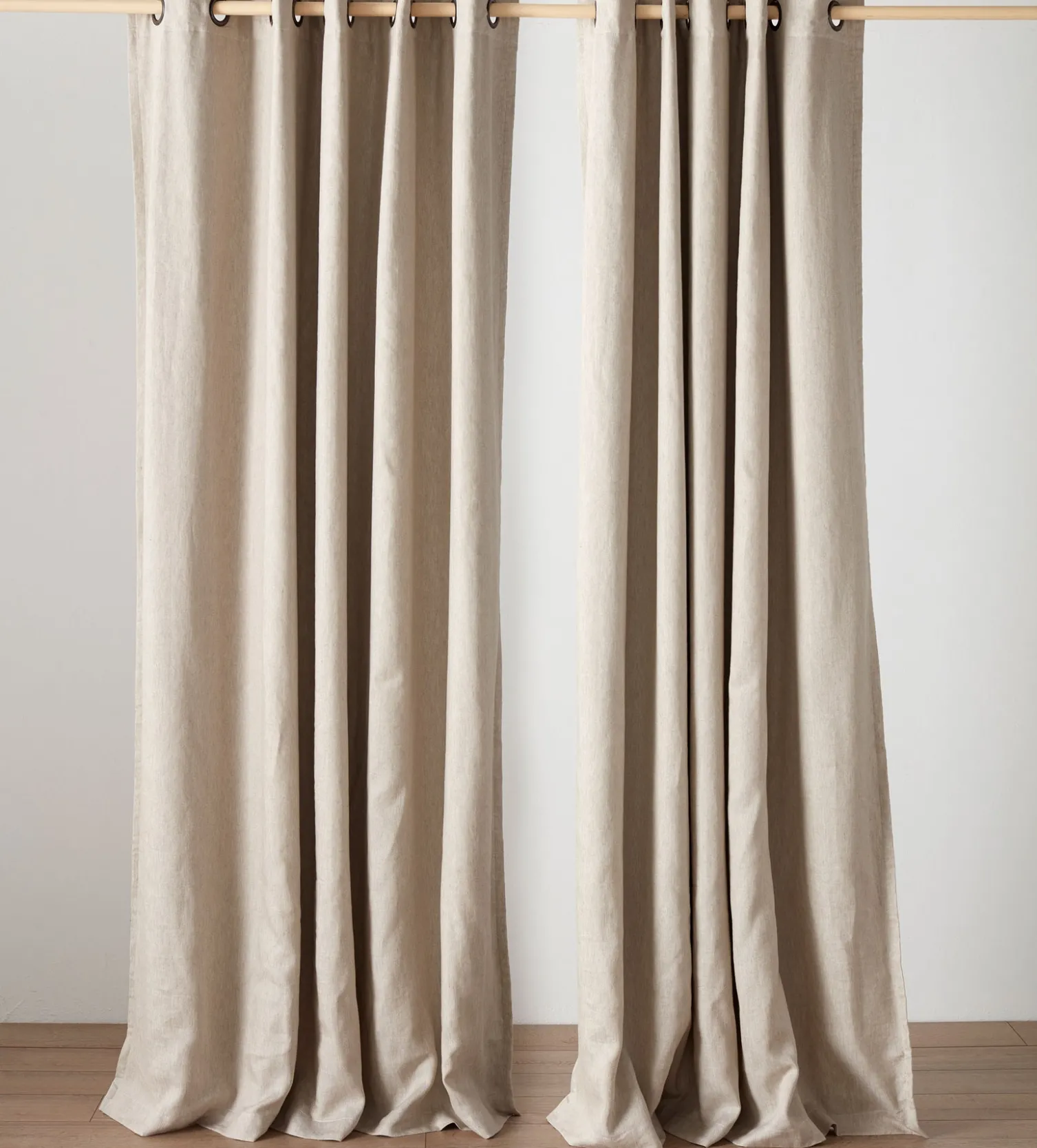Secret Linen Store Natural Twill Cotton Linen Blackout Eyelet Curtains (Pair)