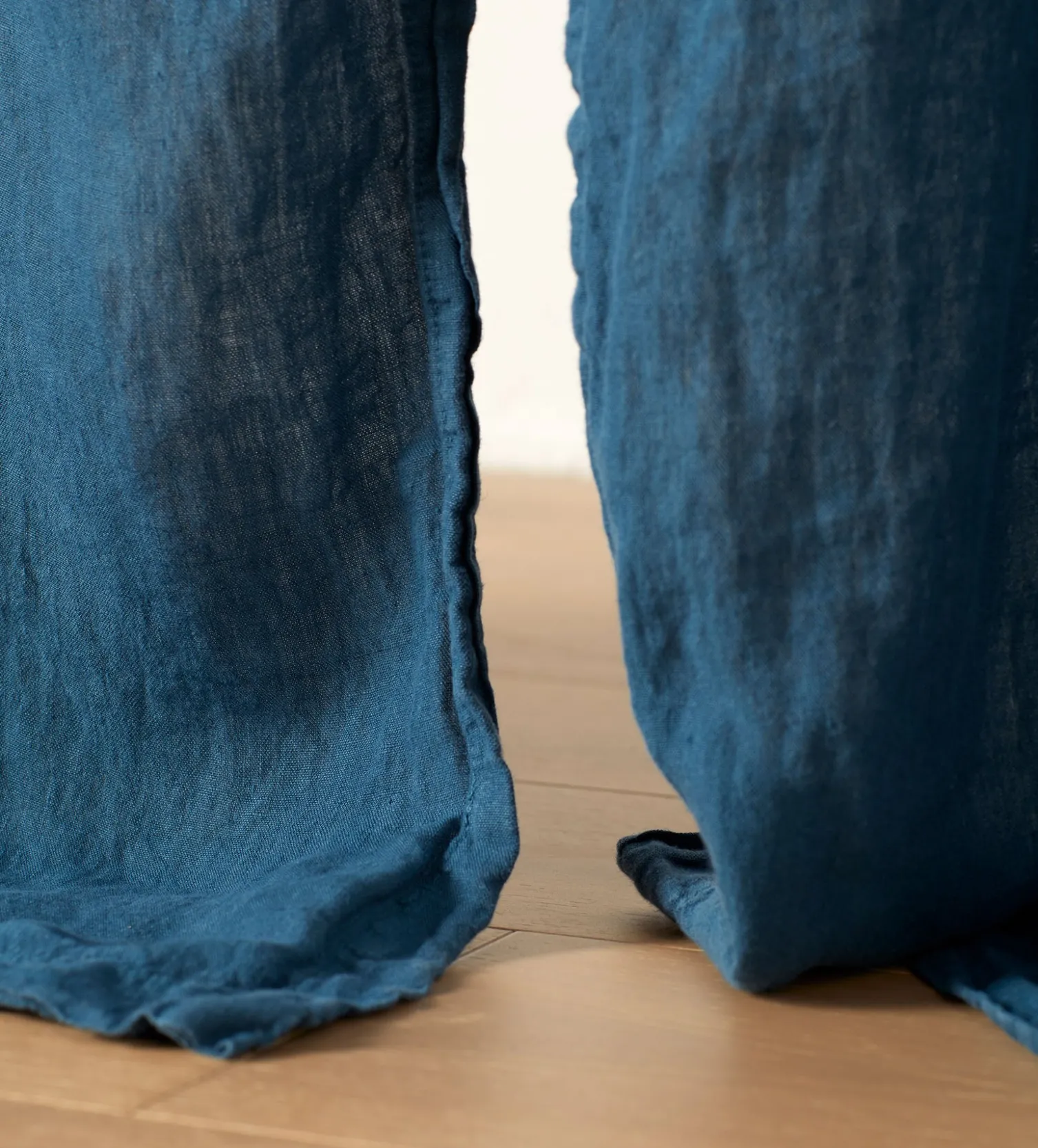 Secret Linen Store Peacock 100% Linen Loop Top Curtain (Single)