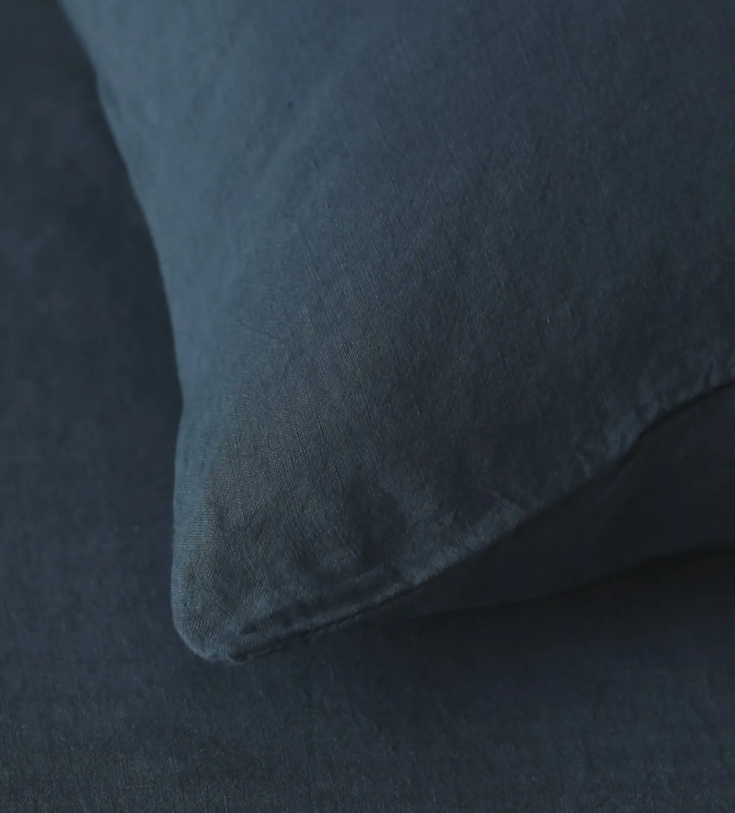 Secret Linen Store Peacock 100% Linen Pillowcase